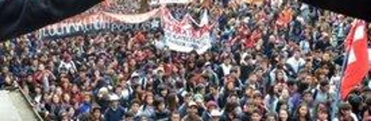 March in Chile, 50,000 Strong for Education