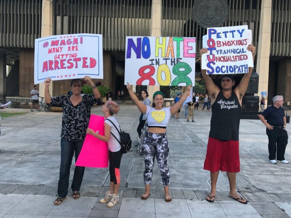 (Photo: StrictlyCovfefe/Twitter)