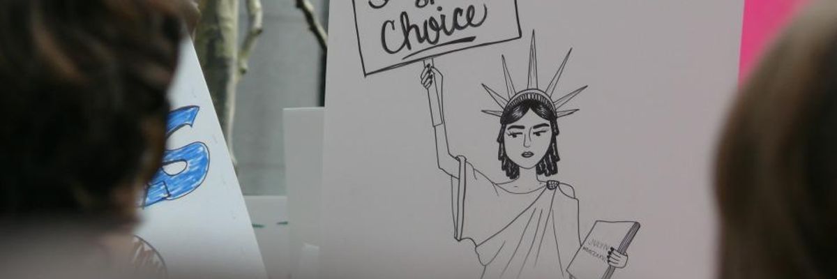 Trump Poised to Impose 'Domestic Gag Rule' to Keep Women From Obtaining Abortion Care and Counseling