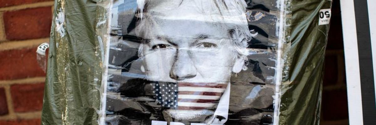 'This Is About Attacking Journalism,' Warn Press Freedom Defenders as Trump DOJ Hits Assange With New Espionage Charges
