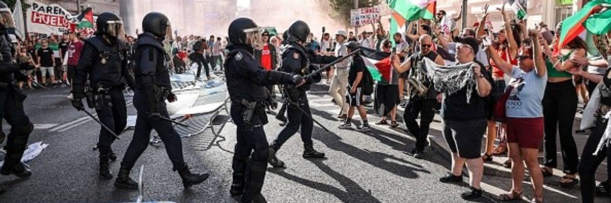 Backing Anti-Genocide Vuelta Protest, Spanish Prime Minister Calls for Global Sports Ban on Israel