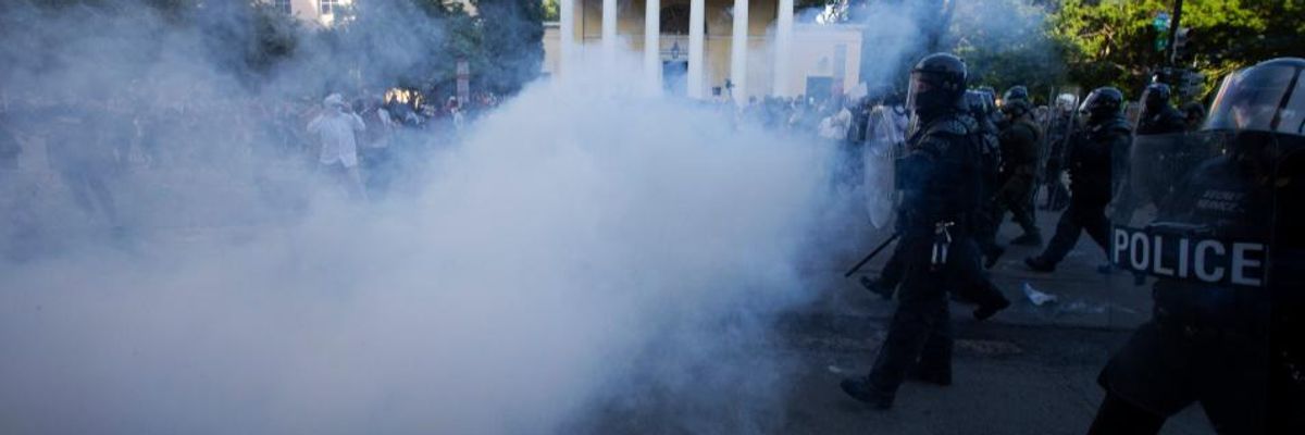 1,250 Former DOJ Officials Demand Investigation Into Barr's Involvement in Violently Dispersing Demonstrators Near White House