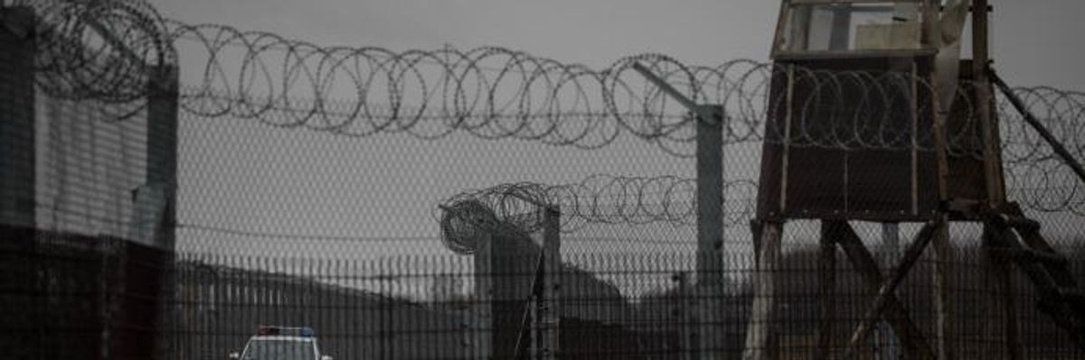 'The Business of Building Walls': New Report Shows Companies Cashing In on Europe's Expanding Anti-Migrant Barriers