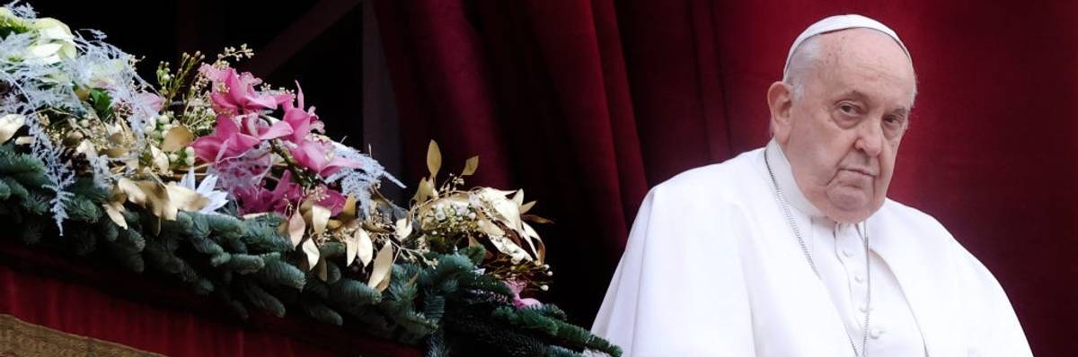Pope Francis Delivers His Christmas Urbi Et Orbi Blessing