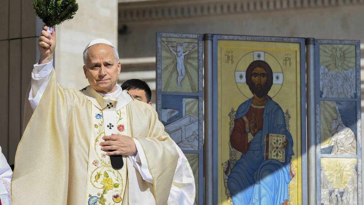 Pope Leo presides over Easter Mass in St. Peter's Square