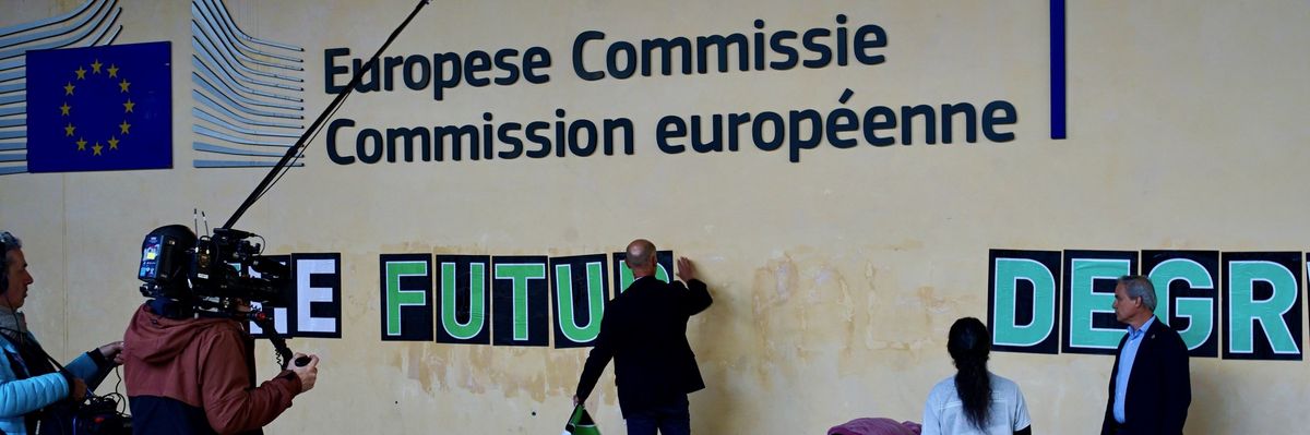 poster on facade of European Commission