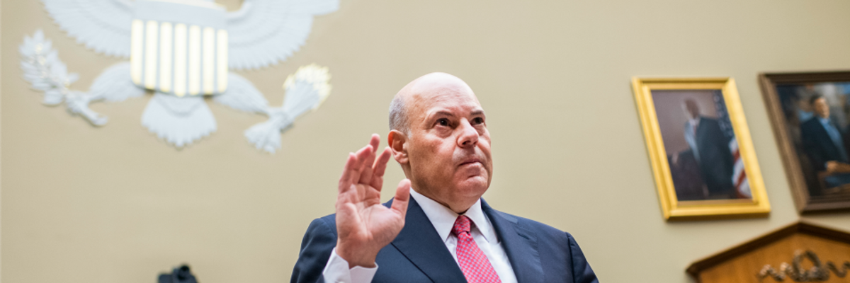 Warren Rips USPS Board Members for 'Acting as Accomplices' to DeJoy as He Sabotages Mail Delivery--and the Election