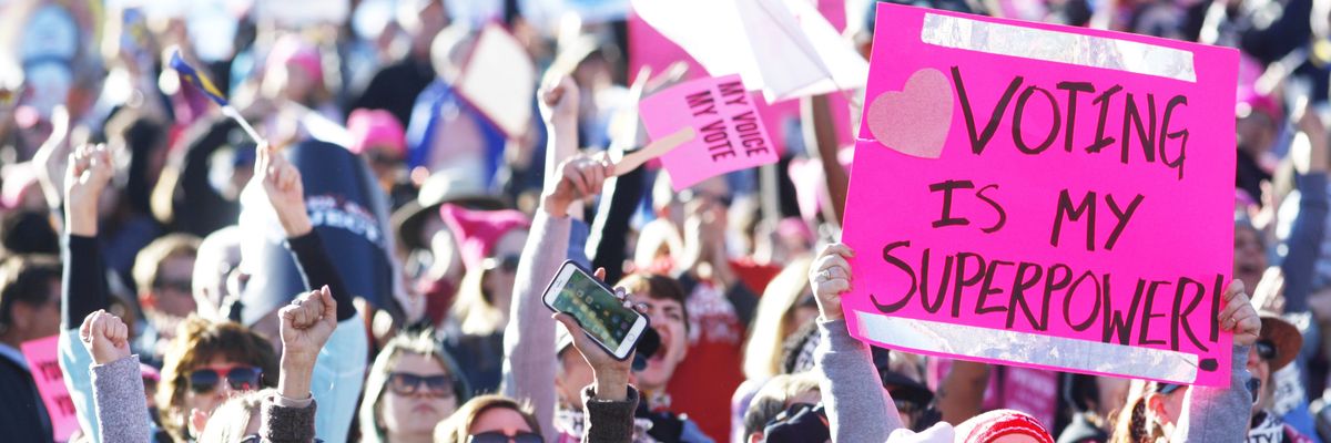 "Power To The Polls" Voter Registration Tour Launched In Las Vegas On 1st Anniversary Of Women's March