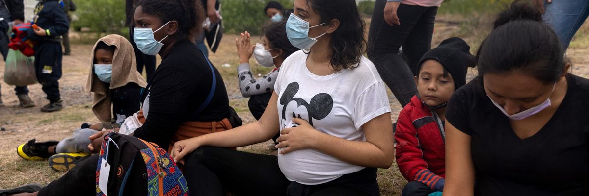 pregnant_women_immigration