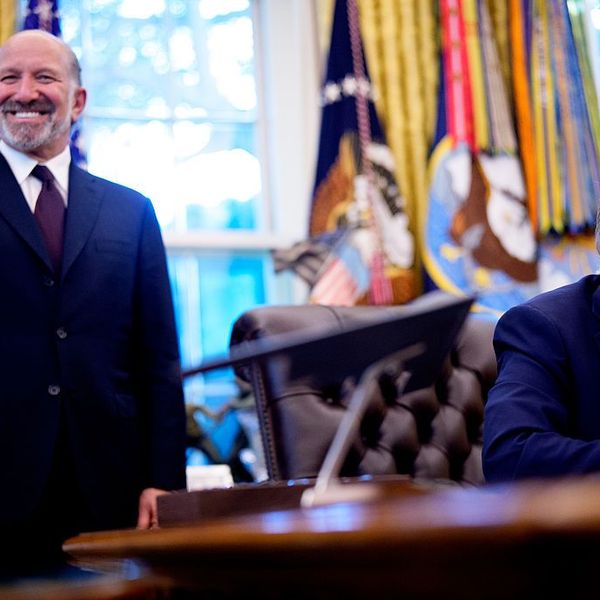 Trump Economic Approval Hits All-Time Low as White House Official Insists ‘Nothing Bad Is Happening’