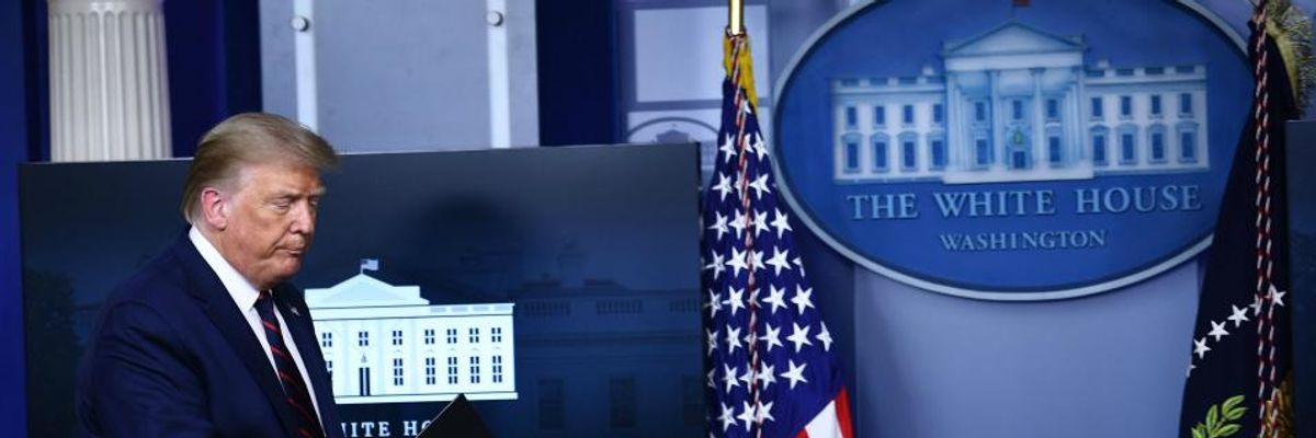 Warnings of 'Unconstitutional' Assault on Social Security as Trump Threatens Unilateral Suspension of Payroll Tax