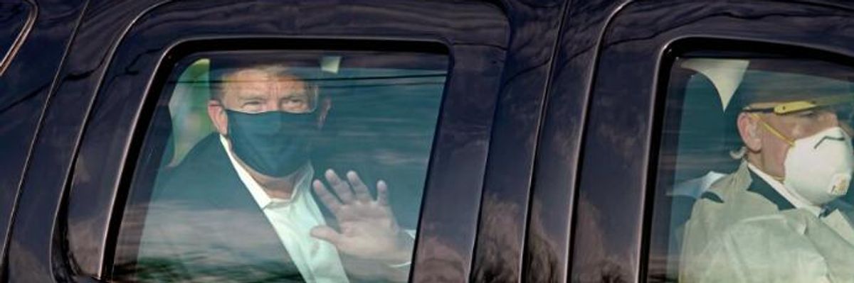 'This Is Insanity': Walter Reed Physician Slams Covid-Infected Trump for Recklessly Leaving Hospital to Greet Supporters