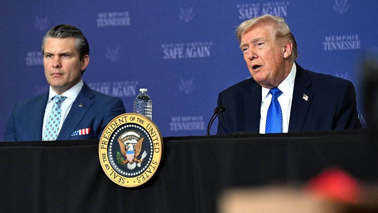 US Military Reportedly Feeds Trump a Daily Propaganda Reel of ‘Stuff Blowing Up’ in Iran