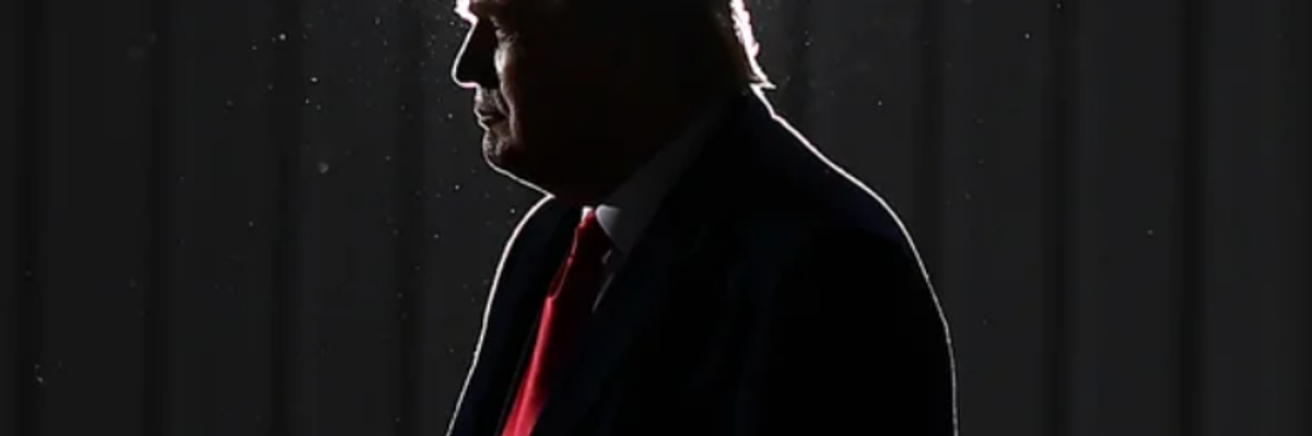 Leading Scientists Urge Voters to Dump Trump