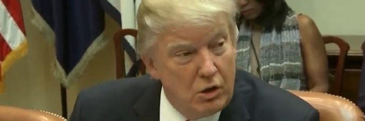 Putting Economy at Risk, Trump Vows to "Do A Big Number" on Dodd-Frank