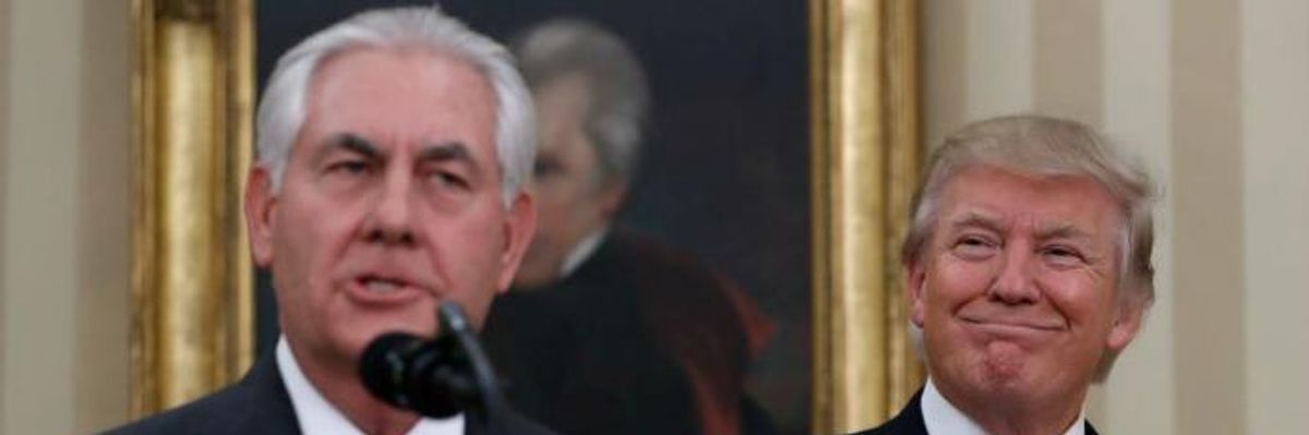 Top 5 Signs Donald Trump Might Be an Effing Moron