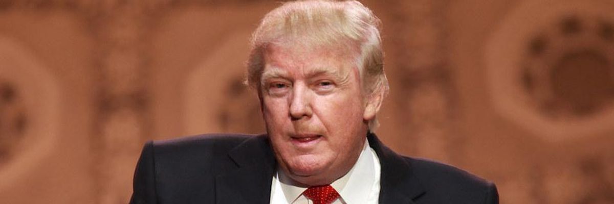 Sorry Trump, Say Experts, You Can't Just 'Head to the Supreme Court' If Impeached