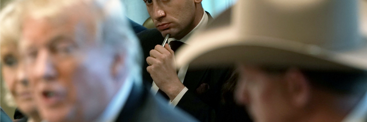 'Exploitation of a Pandemic to Reshape Immigration Law': Trump Order on Worker Visa Restrictions Sparks Outrage