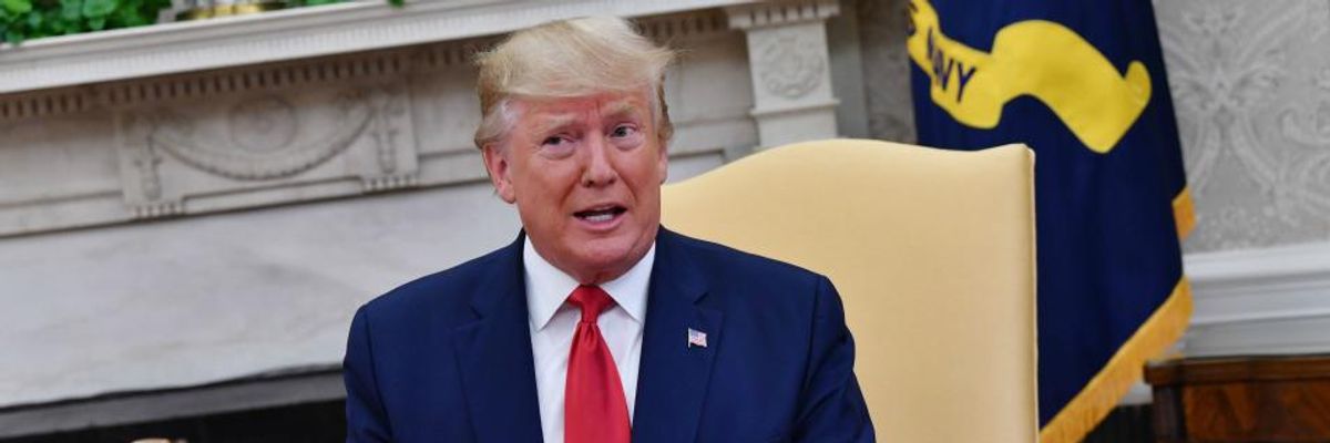 'That Is a Lie': Video Clearly Shows Trump Did Nothing to Stop Racist 'Send Her Back' Chant at Rally