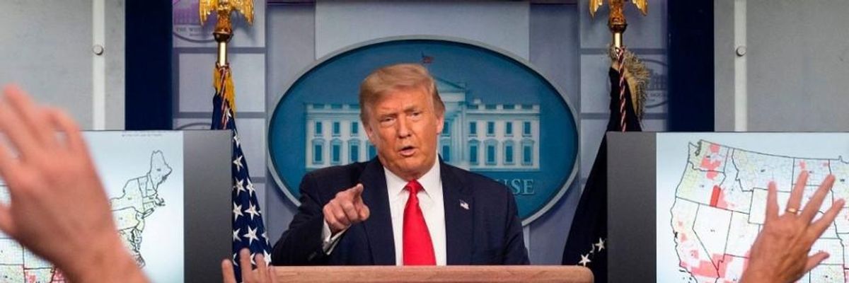 Trump Plays Both Sides Against the Middle