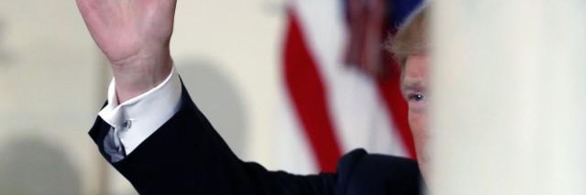 The Tax Cut and the Fake Trump Boom