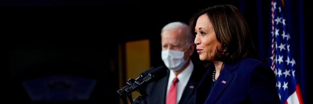 Progressives to VP Kamala Harris: 'This Is Not a Difficult Decision. Use Your Power. Keep $15 In.'