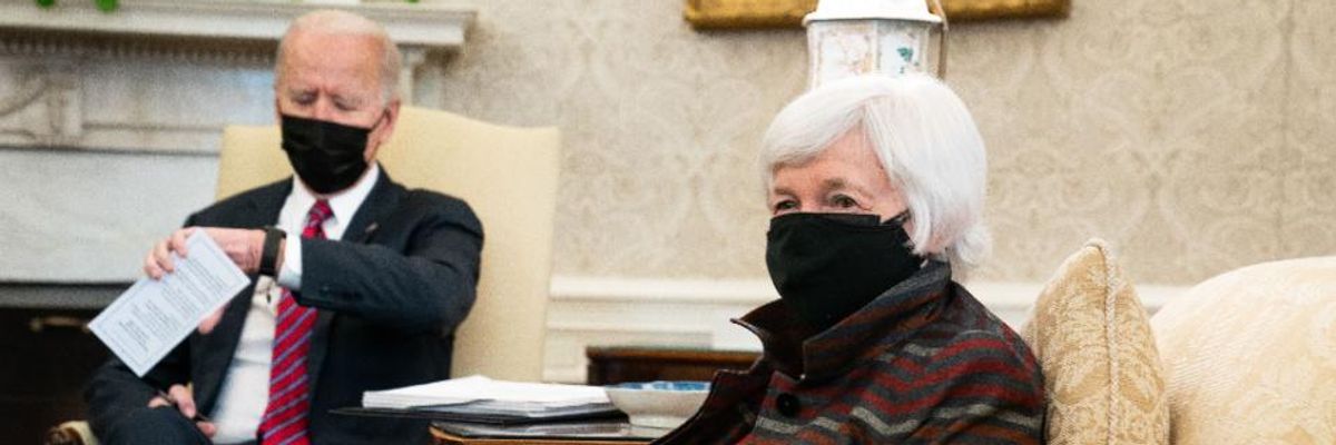 'The Kind of Speed and Efficiency We Should Always Expect': $1,400 Checks Already Hitting Bank Accounts