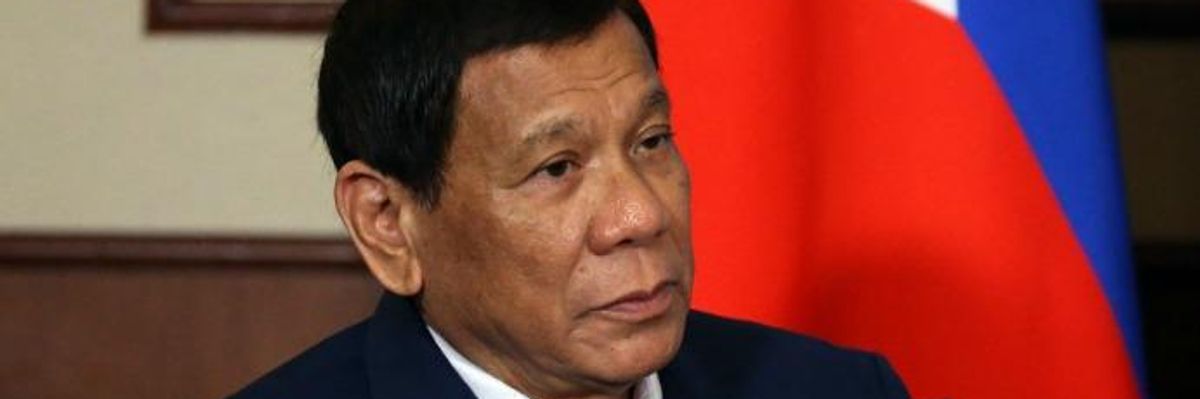 Ahead of Trump Meeting, Duterte Admits Stabbing Person to Death and Threatens to Slap UN Human Rights Expert