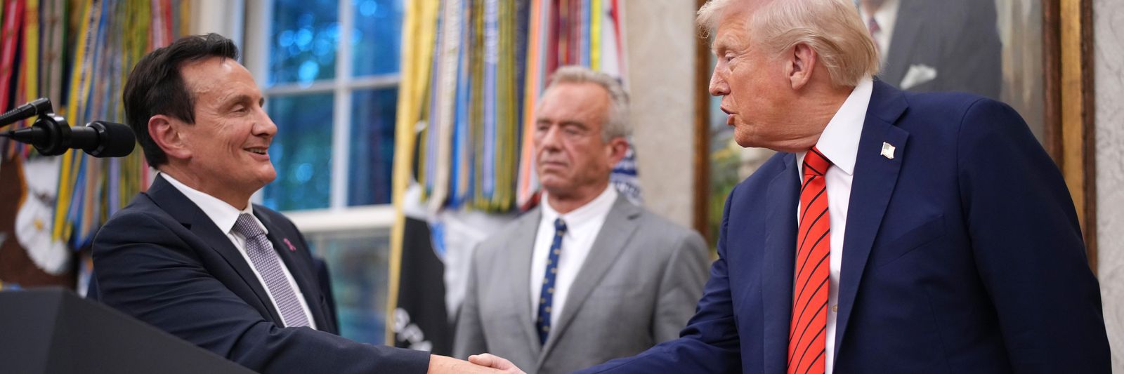 president-trump-announces-deal-with-phar