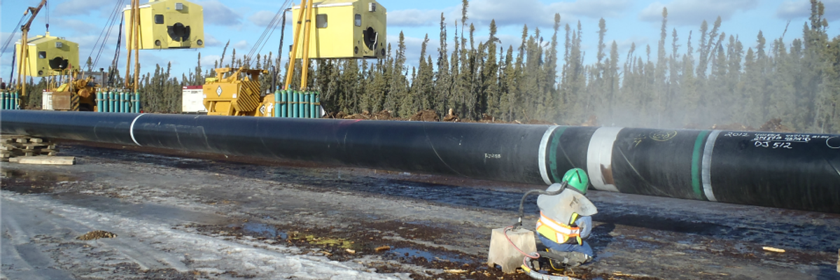 Trump Infrastructure Plan Decried as 'Scam' Designed to Keep US Stuck in 'Dirty and Destructive Past'