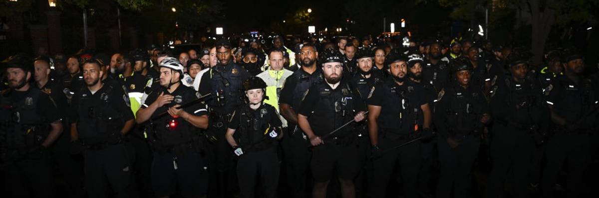 Pro-Palestinian protestors disperse at GWU after police threatens arrests in Washington