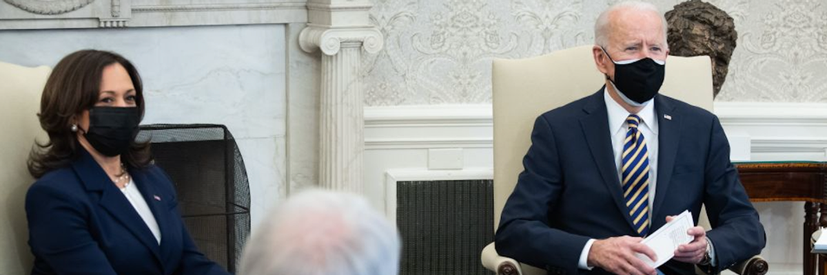 150K+ Voters Back $15 Minimum Wage as Biden and Harris Pushed to #Keep15In Pandemic Relief Bill