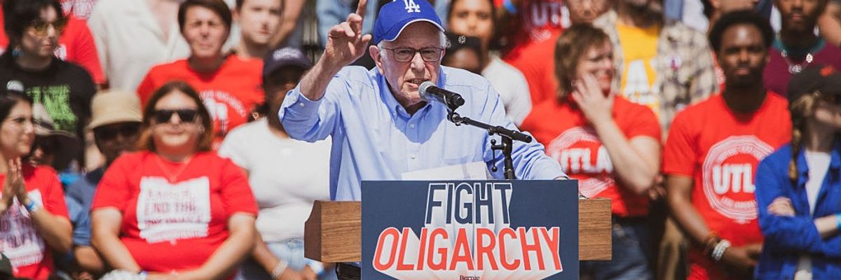 Progressives-Mobilize-in-Los-Angeles