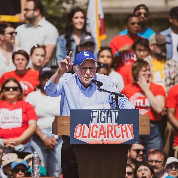 Progressives-Mobilize-in-Los-Angeles