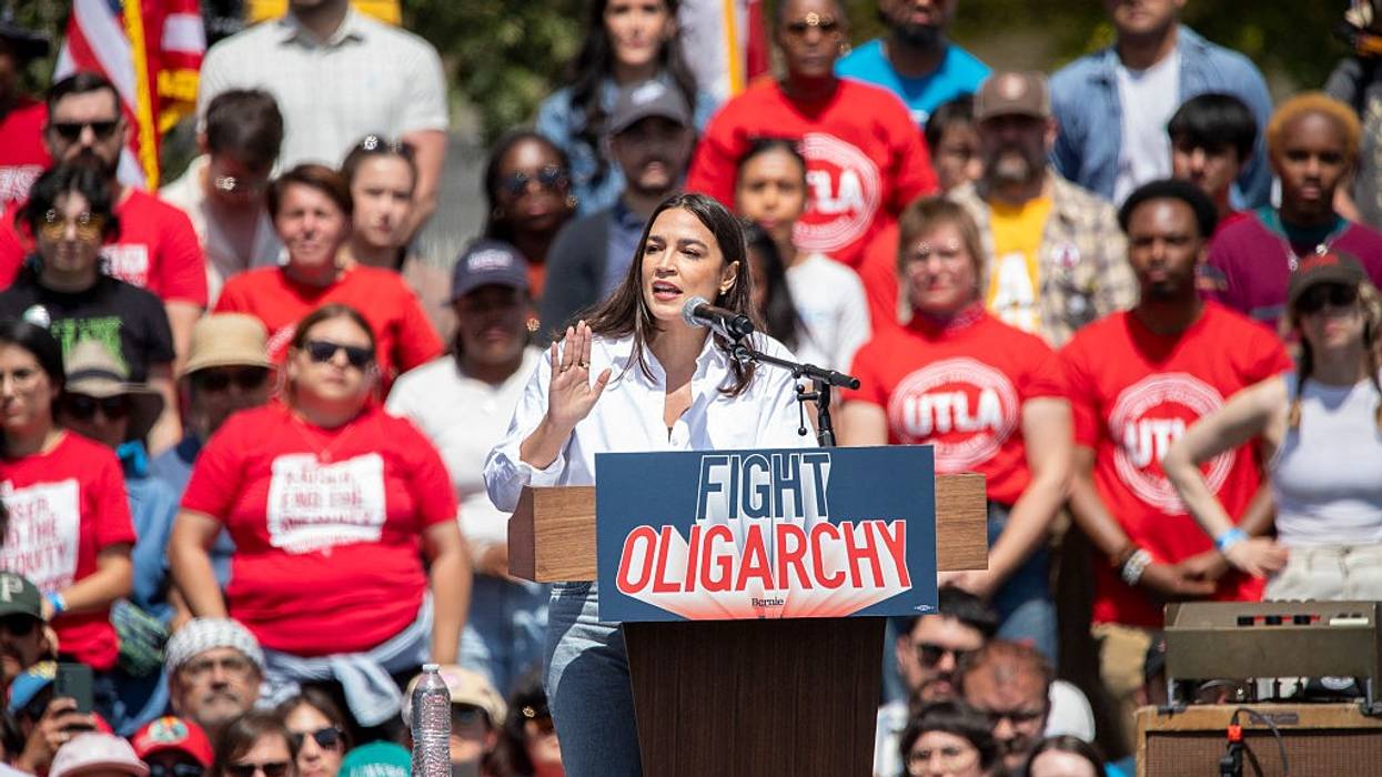 Progressives-Mobilize-in-Los-Angeles