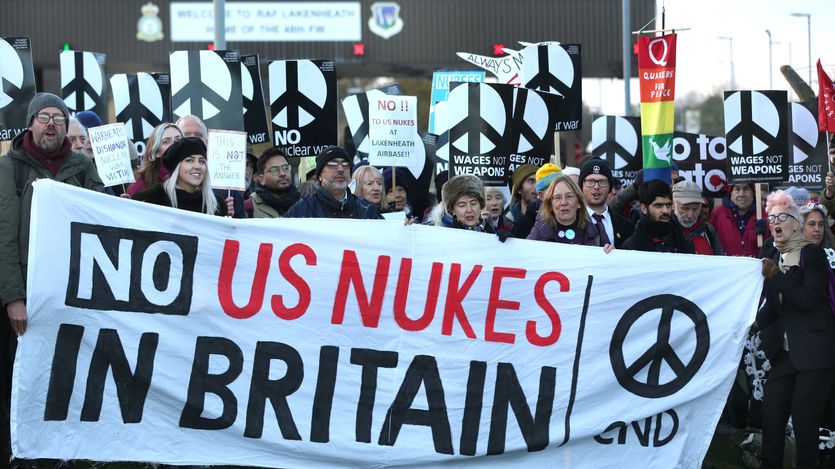 Protest against U.S. nukes in U.K.