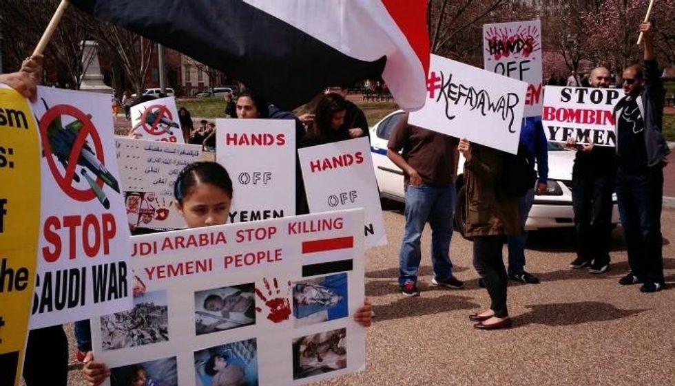 Protest at the White House April 5. (Photo courtesy of Rami Elamine)