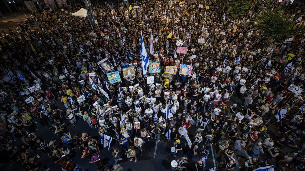 Protest demanding hostage swap deal continues in Tel Aviv
