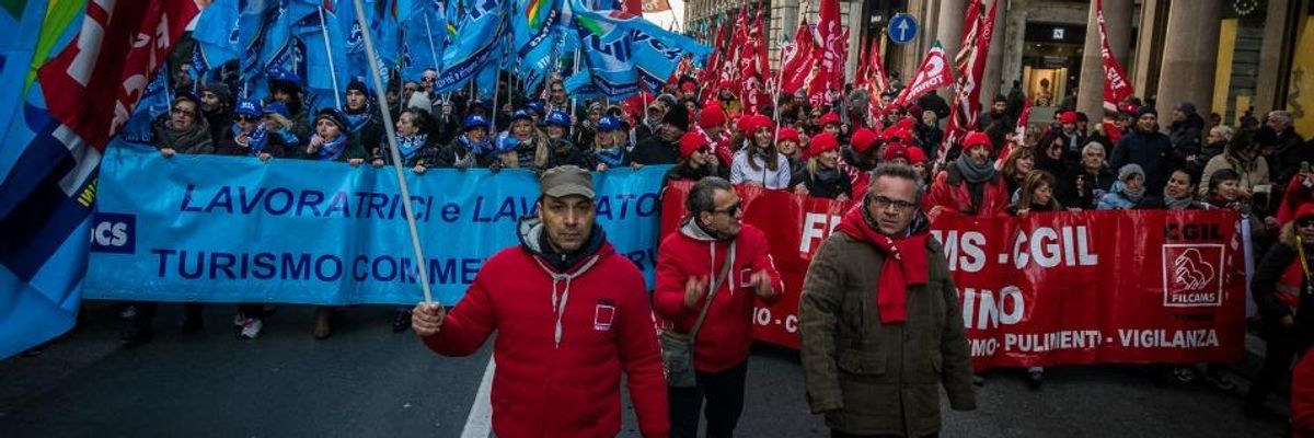 'Cosi Non Va!': General Strike Against Austerity Sweeps Italy