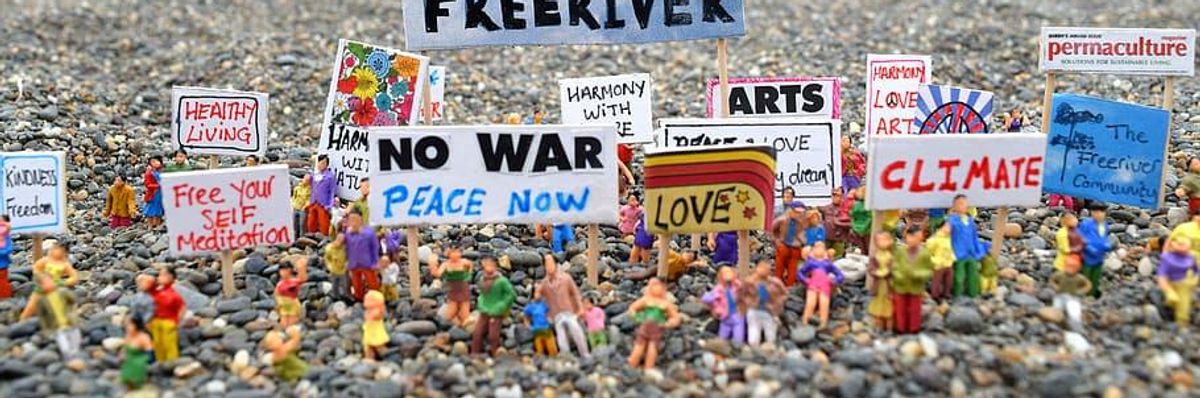 protest-models-art-artist