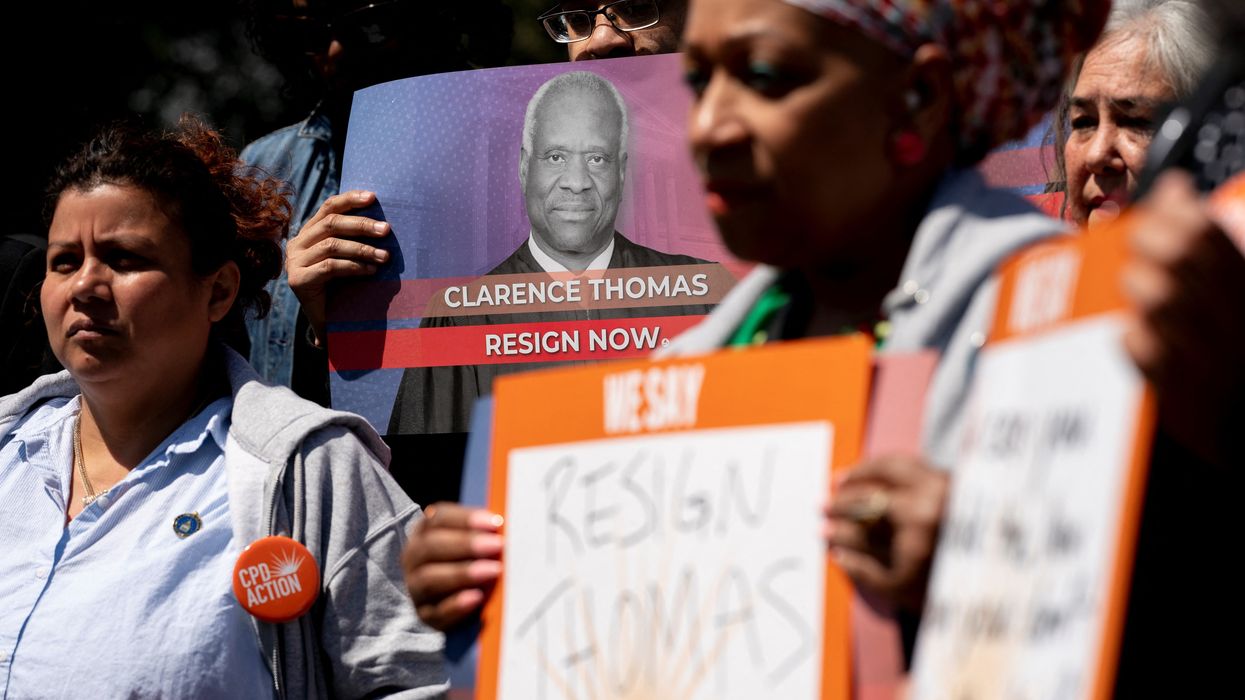 Protesters call on Clarence Thomas to resign
