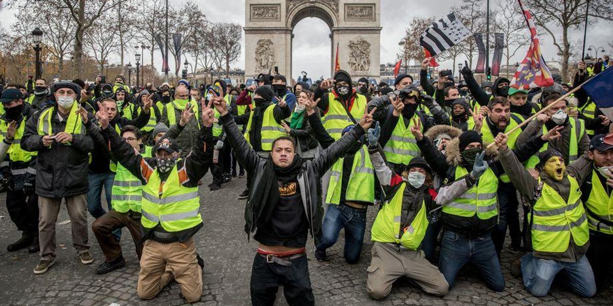 Opinion | The Yellow Vests Rise Up Against the Elites and Neoliberal ...