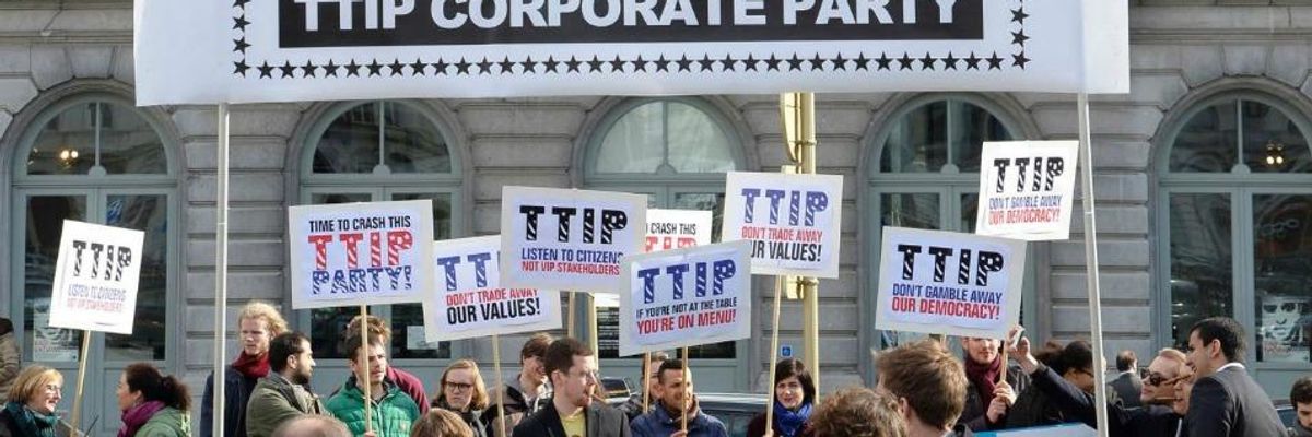 Latest Leak Confirms TTIP a 'Serious Threat to Democracy as We Know It'