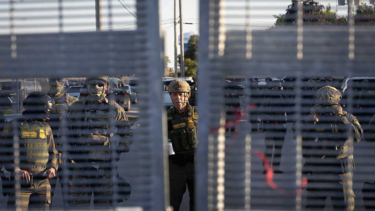 Protesters Denounce ICE Outside Chicago-Area Facility