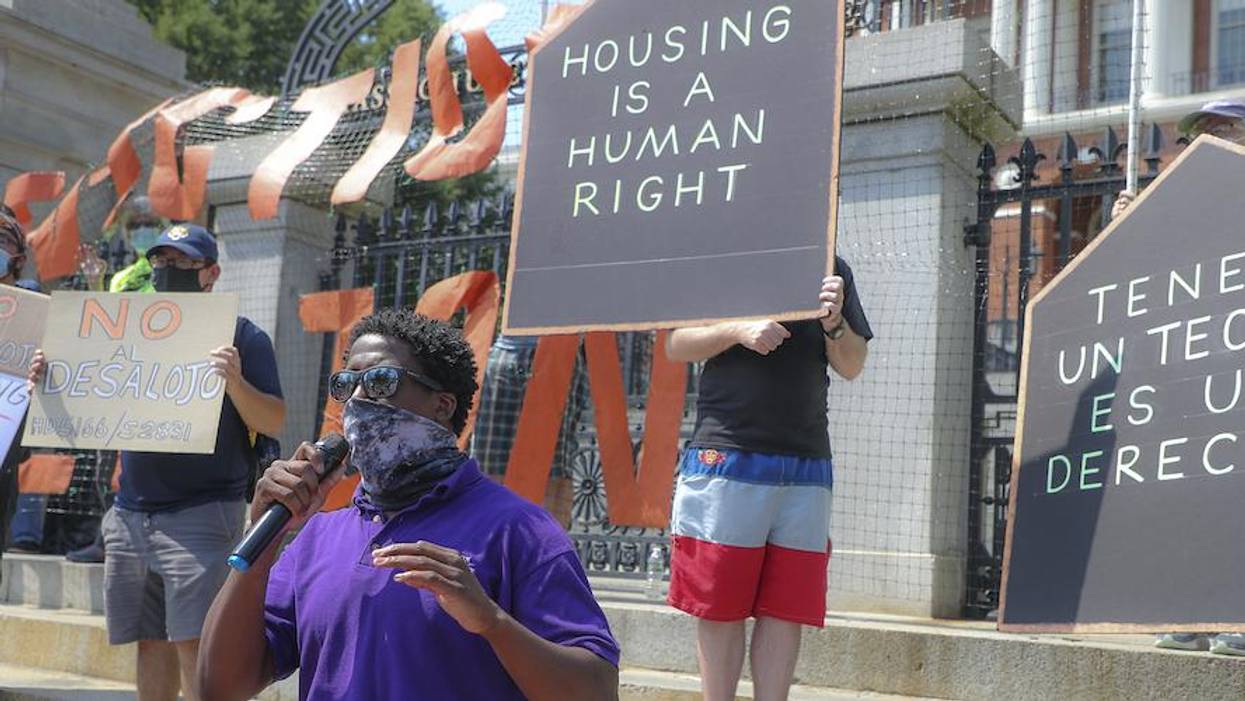 Ocasio-Cortez Amendment Takes Aim at 'Racist, Classist' Attack on Fair Housing by Trump