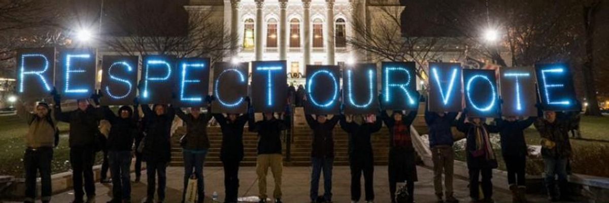 Judge Blocks Lame-Duck Power Grab by Wisconsin GOP