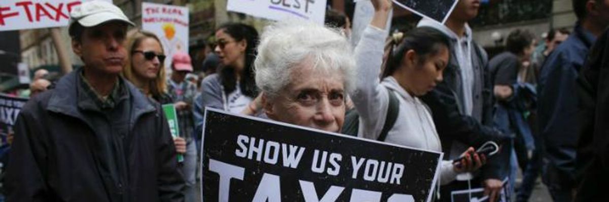 'Important Step Toward Transparency': Democrats Formally Demand Trump's Tax Returns