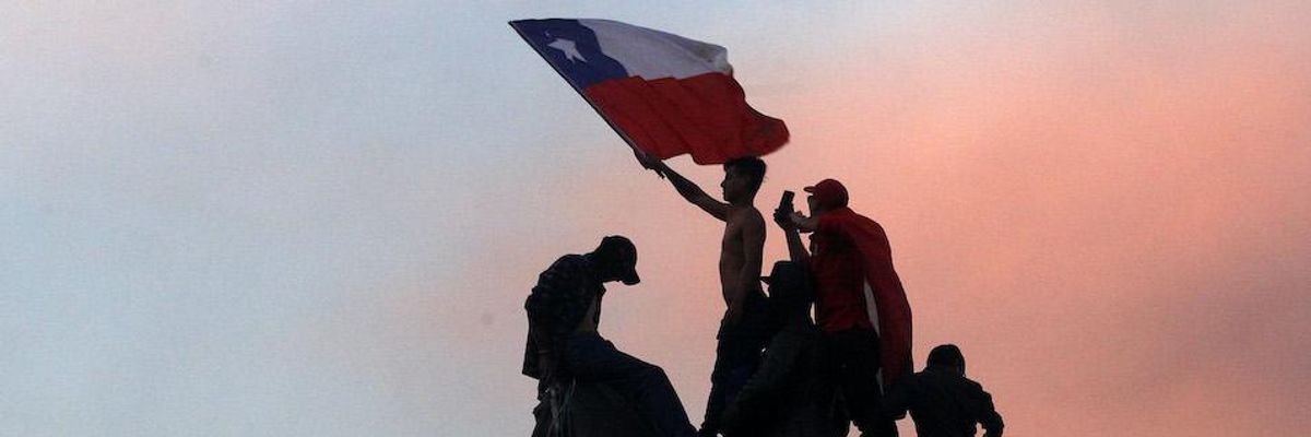 Over 1 Million Chileans Take to the Streets to Demand Political Reforms, Change to Country's Neoliberal Economic System