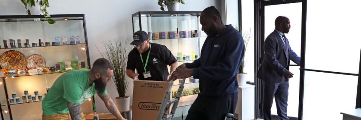 '50 Years in the Making': In Historic Vote Against Failed War on Drugs, House Passes Marijuana Decriminalization