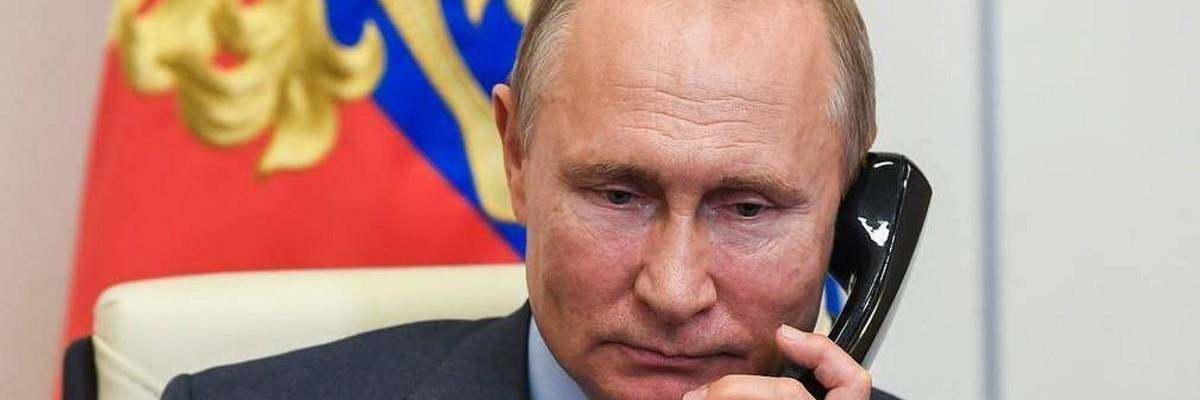 putin-on-the-phone